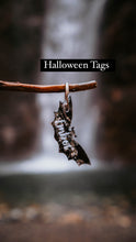 Load image into Gallery viewer, Halloween Tags
